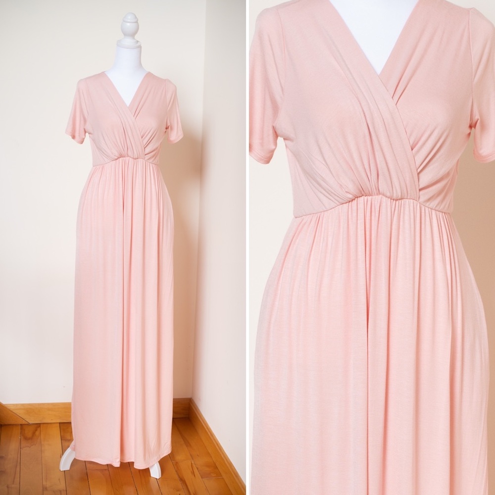 NWT- Blush Maxi Maternity dress with pockets